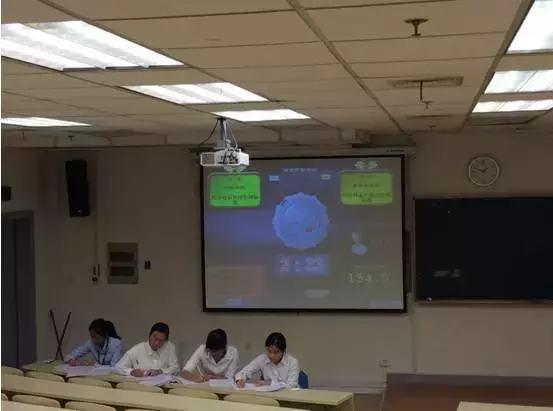 唇枪舌战，谁与争锋